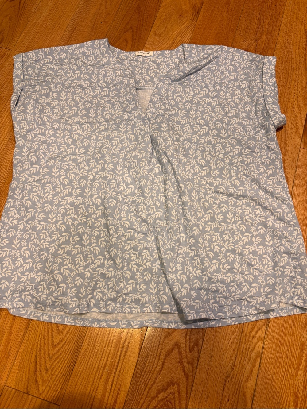 Women's Light Blue Leaf-Print V-Neck Cap Sleeve Blouse